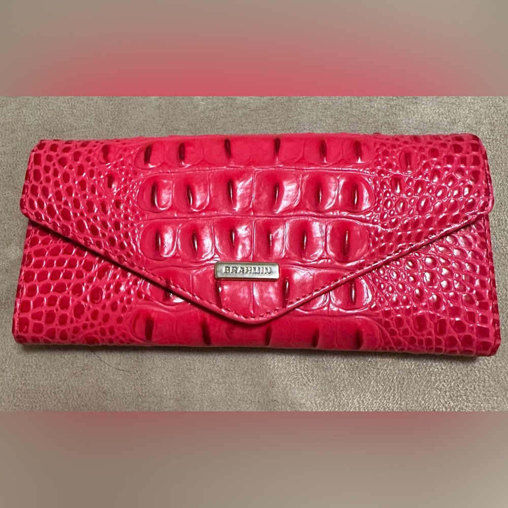 Brahmin Veronica Wallet